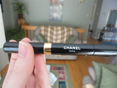 chanel highlighter face pen how to use|chanel highlighter review.